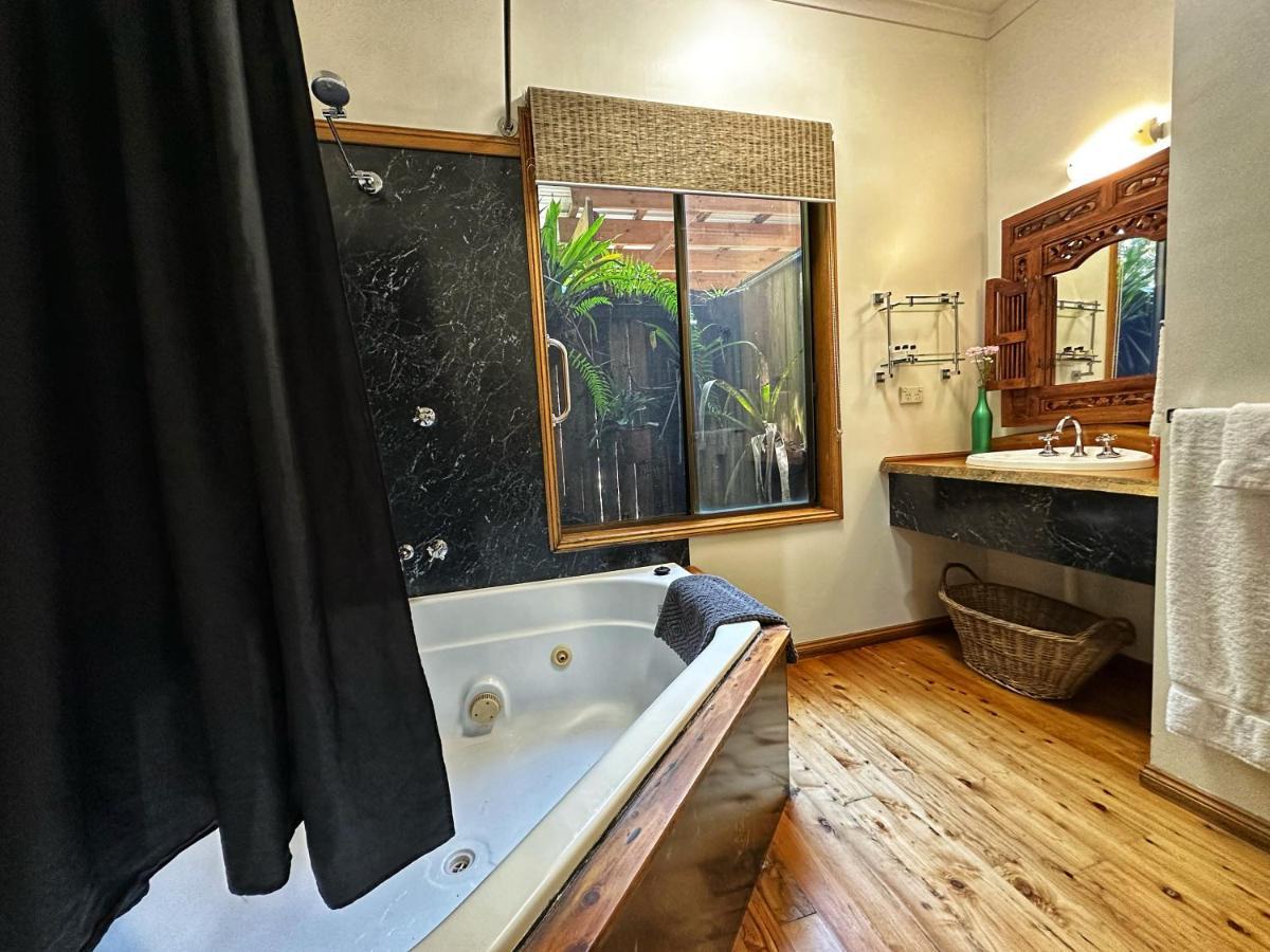 Crater Lakes Rainforest Cottages Yungaburra Exterior foto