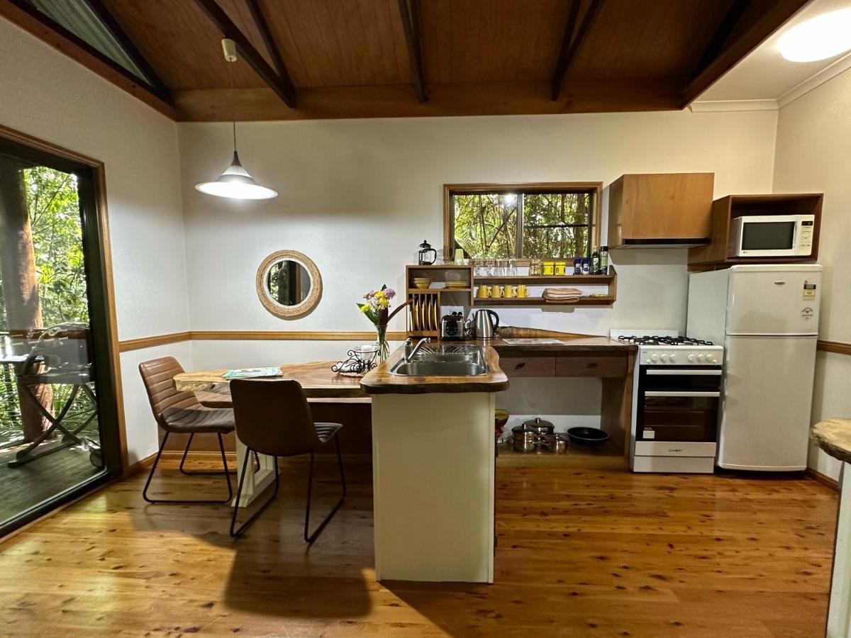 Crater Lakes Rainforest Cottages Yungaburra Exterior foto